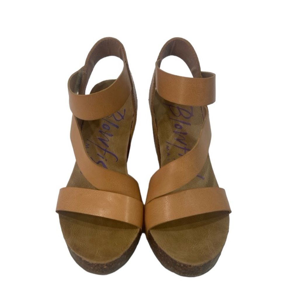 Blowfish wedge caramel sandals size 6